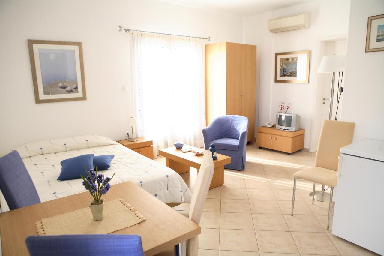 Fistikies Holiday Apartments Aegina Habitación foto