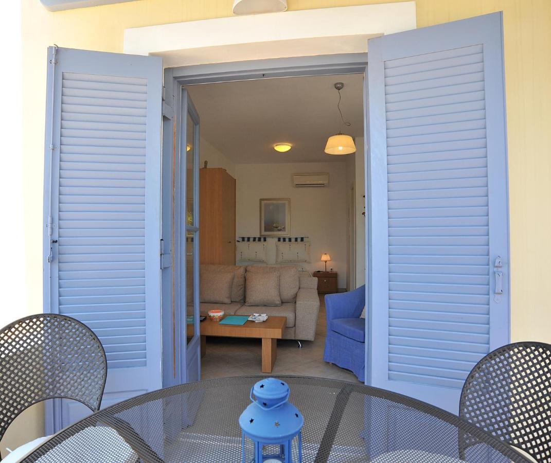 Fistikies Holiday Apartments Aegina Habitación foto